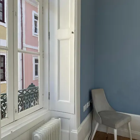 History * 아베이루